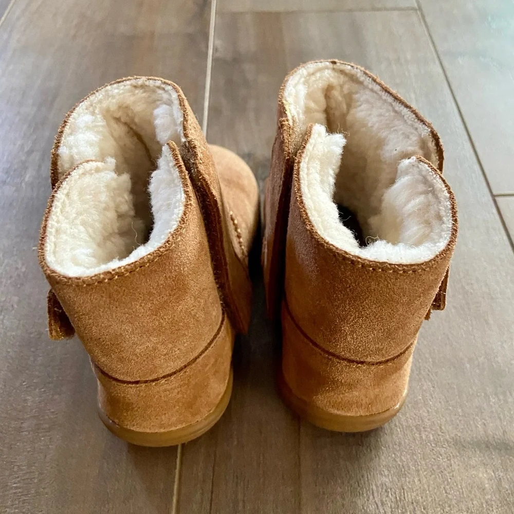 UGG Keelan Il Booties in Chestnut